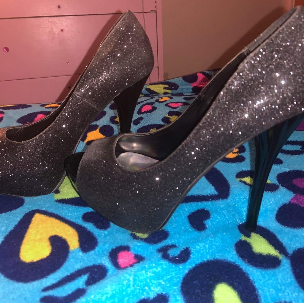 Black glitter heels peeptoe